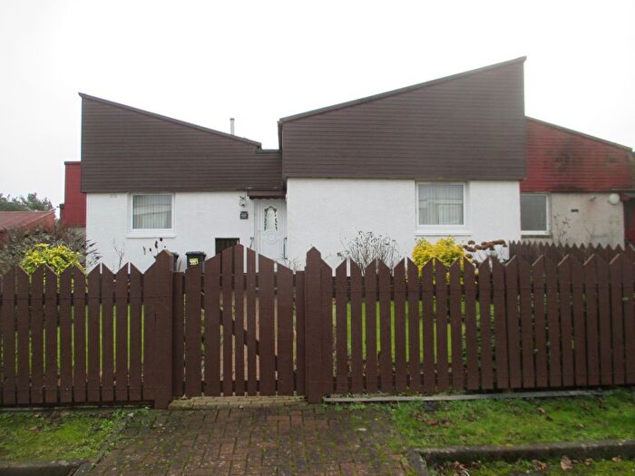 2 Bedroom End Terrace House To Rent In Whitfield Gardens, Dundee, DD4