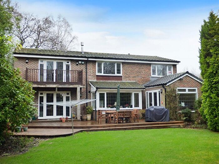 5 Bedroom Detached House To Rent In Hazel Grove, Arundel, BN18