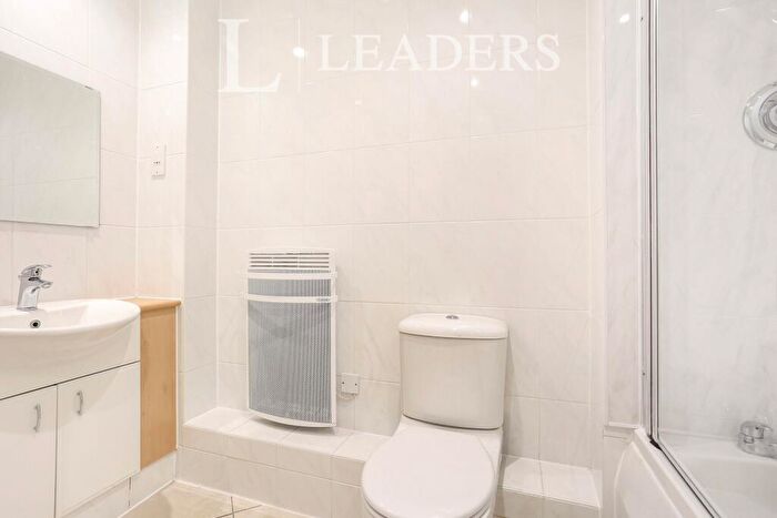 2 Bedroom Apartment To Rent In The Exchange, Oriental Road, GU22