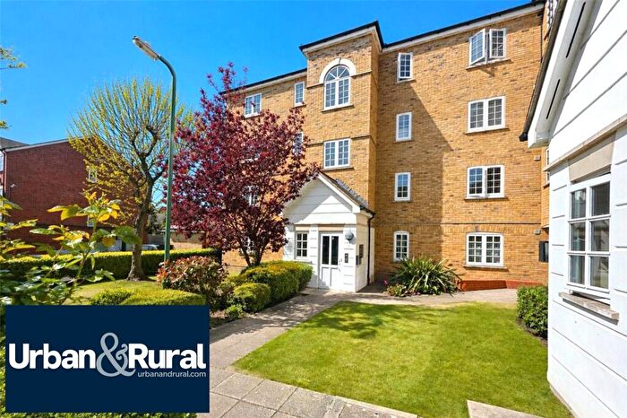 2 Bedroom Apartment For Sale In Elizabeth Fry Place, London, SE18
