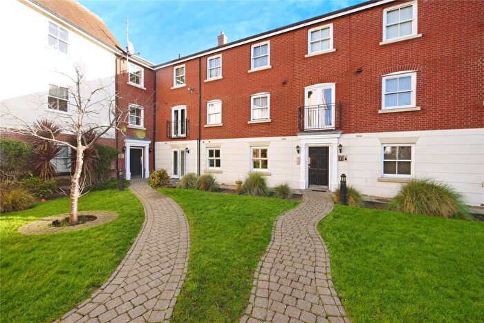 2 Bedroom Apartment For Sale In William Hunter Way, Brentwood, Essex, CM14