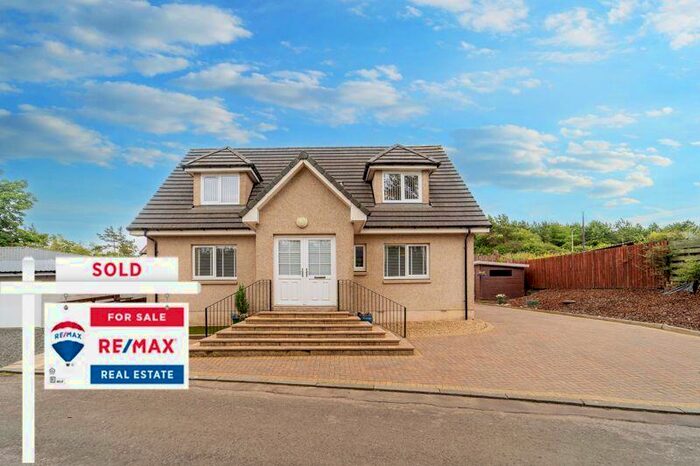 4 Bedroom Detached House For Sale In Llynallan Road, Harthill, North Lanarkshire, ML7