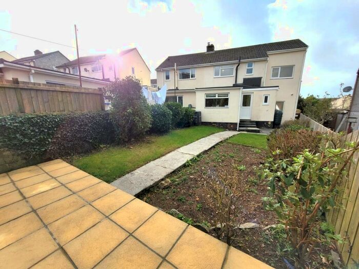 4 Bedroom Semi Detached House To Rent In Statham Road, Bodmin, PL31