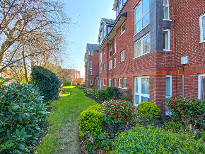 1 Bedroom Apartment For Sale In Hawthorn Court, Kedleston Road, DE22