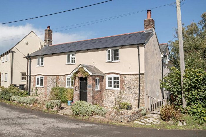 3 Bedroom Detached House For Sale In Piddletrenthide, Dorchester, DT2