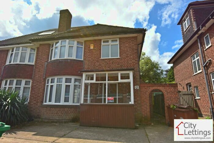 4 Bedroom Semi-Detached House To Rent In Waverley Street, Nottingham, NG7