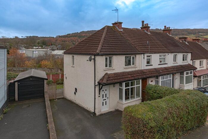 3 Bedroom End Of Terrace House For Sale In Kings Road, Bingley, West Yorkshire, BD16