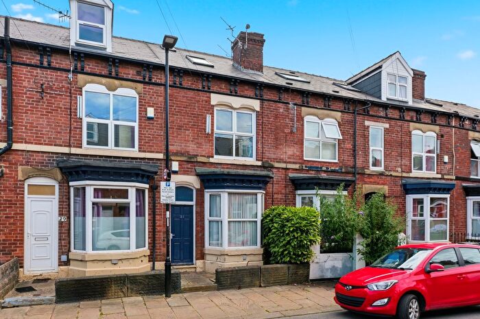 3 Bedroom Terraced House For Sale In Denham Road, Sheffield, S11