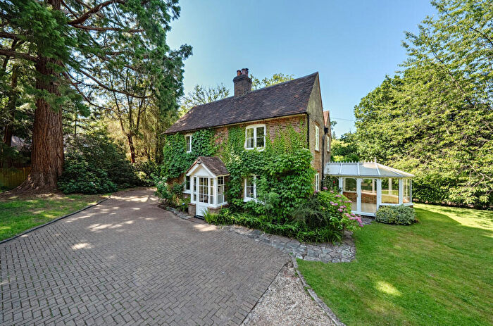 5 Bedroom Detached House For Sale In Blackhorse Road, Woking, Surrey, GU22