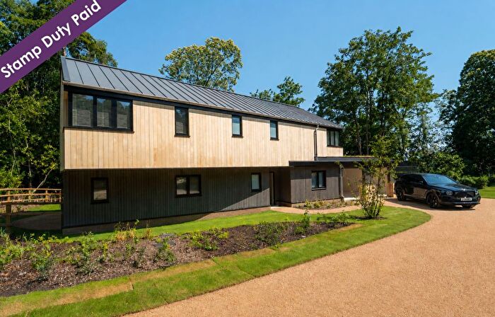 4 Bedroom Property For Sale In Waltham Park Road, Pulborough, RH20