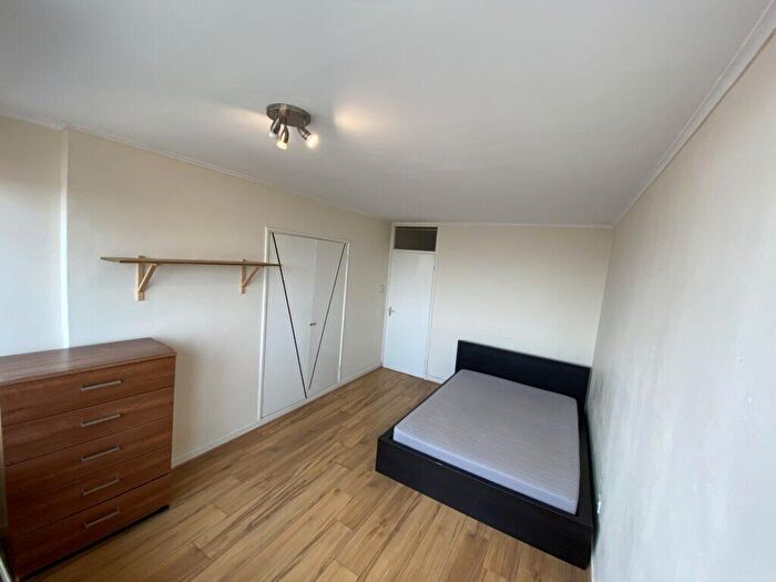 2 Bedroom Flat To Rent In Bedroom Flat – Shoreditch House, Islington, N1