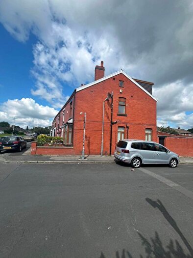 3 Bedroom Semi-Detached House To Rent In Campbell Street, Bolton, BL4