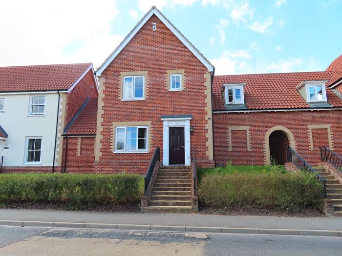 3 Bedroom Semi-Detached House To Rent In Ammonite Drive, Needham Market, Ipswich, IP6