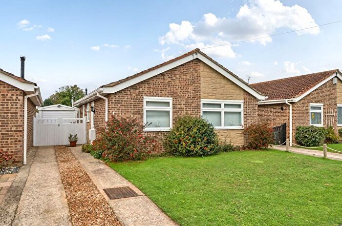 2 Bedroom Detached Bungalow For Sale In Drift Road, Selsey, PO20