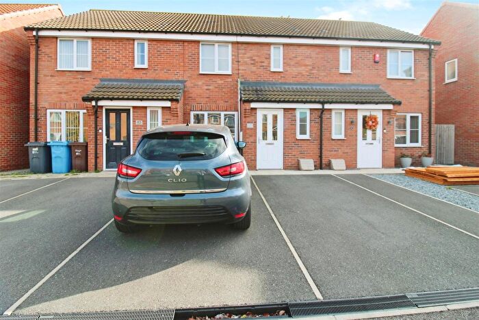 3 Bedroom Terraced House For Sale In Brockwell Park, Kingswood, Hull, HU7