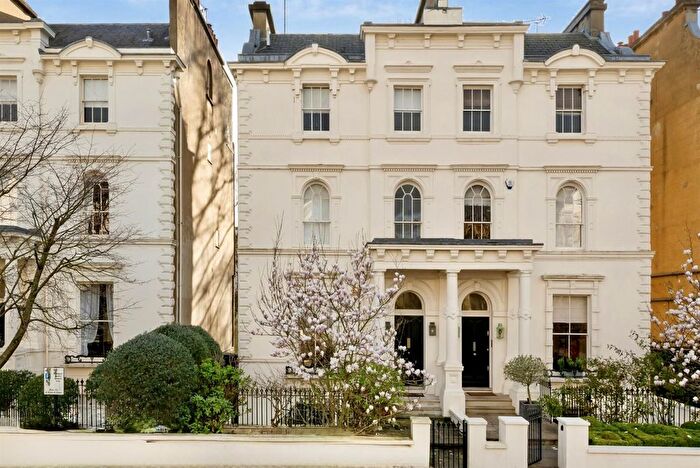 5 Bedroom Semi-detached House For Sale In Randolph Road, Little Venice, W9