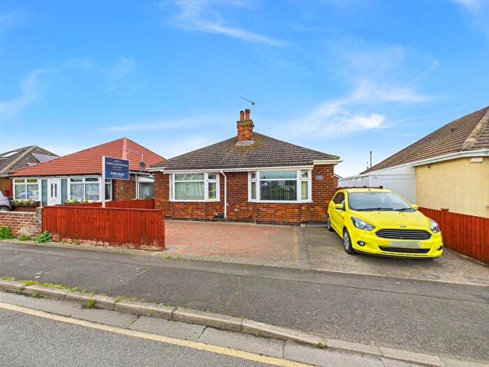 2 Bedroom Detached Bungalow For Sale In Seacroft Road, Mablethorpe, LN12