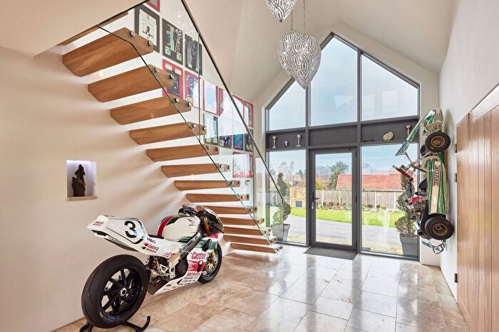 4 Bedroom Detached House For Sale In Clayton, Churchfield Road, DN5