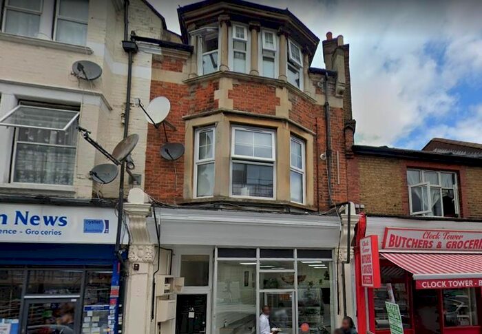 1 Bedroom Flat To Rent In Woodville Road, Thornton Heath, CR7