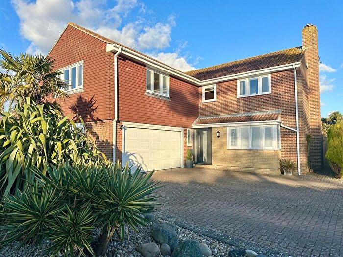 5 Bedroom Detached House For Sale In Coverdale Avenue, Bexhill-On-Sea, TN39