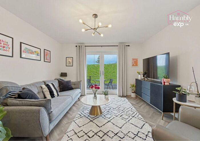 2 Bedroom Flat For Sale In Clos Chwe Erw, St Fagans, Cardiff, CF5