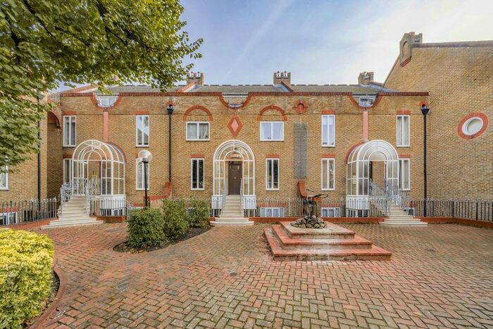 1 Bedroom Flat To Rent In Oxford Road, London, W5