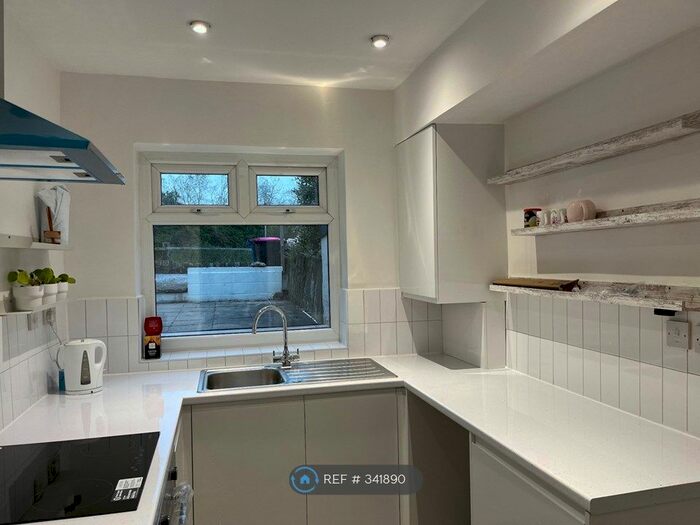 3 Bedroom Terraced House To Rent In Manchester Road, Manchester, M28