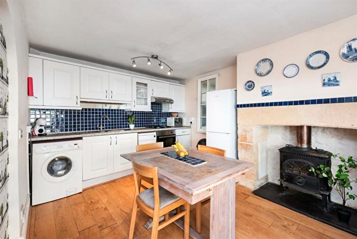 3 Bedroom End Of Terrace House To Rent In Little Stanhope Street, Bath, BA1