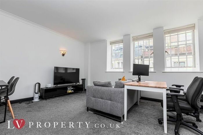 1 Bedroom Flat To Rent In Bennetts Hill, Birmingham, West Midlands, B2