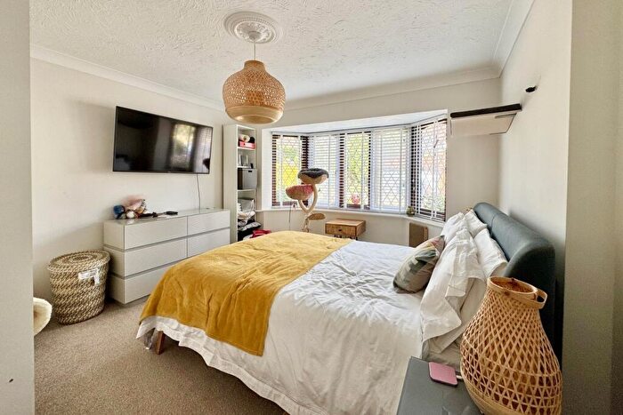 5 Bedroom Detached House For Sale In Charlotte Close, Talbot Village, Poole, BH12