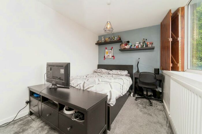 3 Bedroom End Of Terrace House For Sale In Knotts Road, Todmorden, OL14