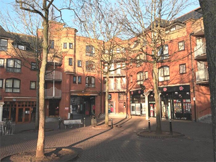 2 Bedroom Apartment To Rent In Gloucester Green, Oxford, OX1