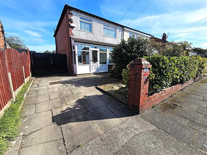 3 Bedroom Semi-Detached House For Sale In Vaughan Road, Chorlton, M21