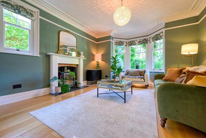 5 Bedroom Detached House For Sale In St Peters Hill, Caversham Heights, RG4