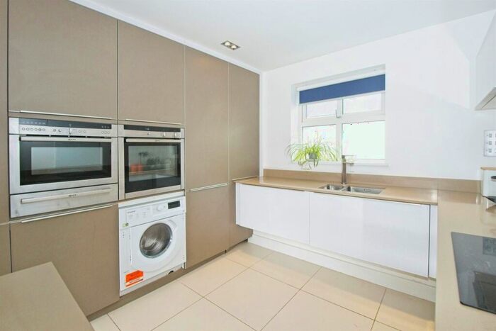 3 Bedroom End Of Terrace House For Sale In Lower Church Street, Chepstow, NP16
