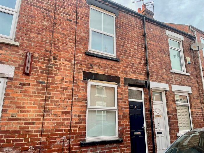 2 Bedroom Terraced House To Rent In Trafalgar Street, York, YO23