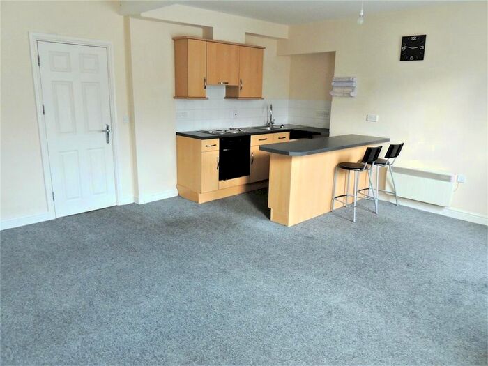 2 Bedroom Maisonette To Rent In High Street, Ilfracombe, EX34