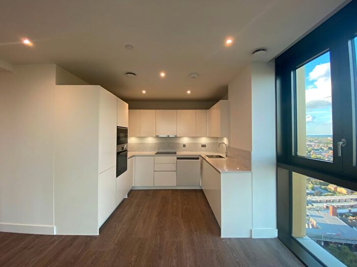 2 Bedroom Flat To Rent In London, E16