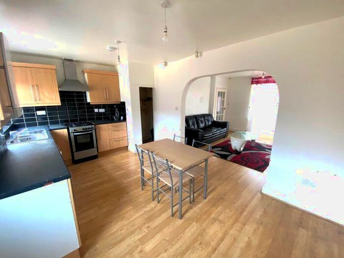 3 Bedroom Terraced House To Rent In Langworthy Road, Salford, M6