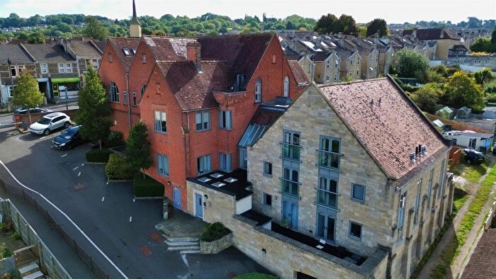 1 Bedroom Apartment For Sale In Moravian Place, Coronation Avenue, Bath, BA2