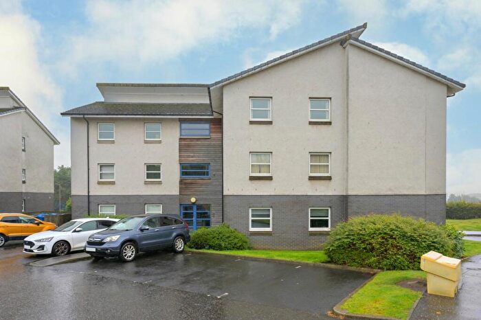 2 Bedroom Flat For Sale In Hilton Wynd, Rosyth, KY11