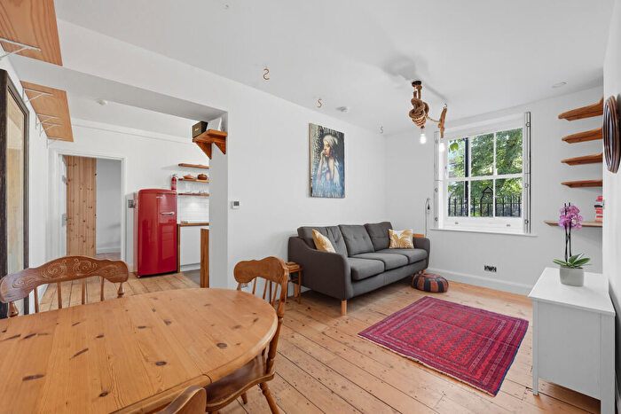 1 Bedroom Flat For Sale In Dunstan Houses, Stepney Green, E1