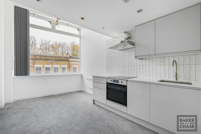 1 Bedroom Flat To Rent In Merchant Heights, High Road, Bruce Grove, London, N17