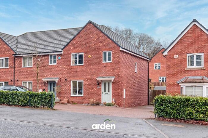 3 Bedroom End Of Terrace House For Sale In Lowhill Lane, Birmingham, B31