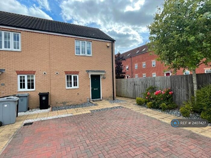 2 Bedroom Semi-Detached House To Rent In Ascot Close, Bourne, PE10
