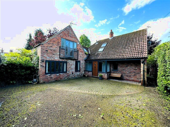 5 Bedroom Detached House To Rent In Wistowgate, Cawood, YO8