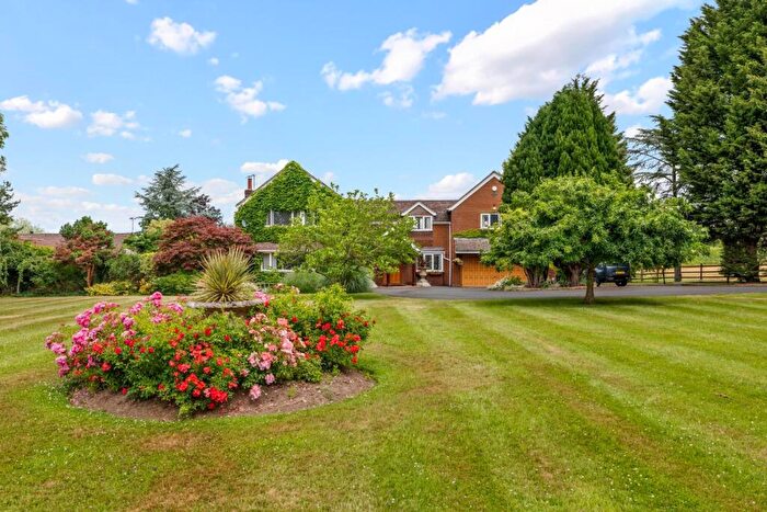5 Bedroom Detached House For Sale In Old Warwick Road, Rowington, Warwick, CV35