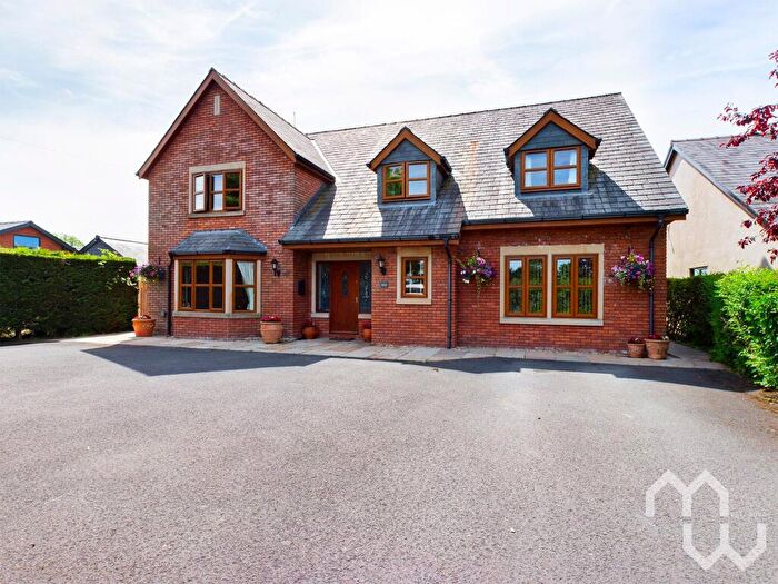 4 Bedroom Detached House For Sale In Lords Lane, Penwortham, PR1