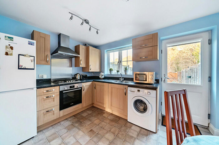 2 Bedroom Terraced House For Sale In Columbus Drive, Sarisbury Green, Hampshire, SO31