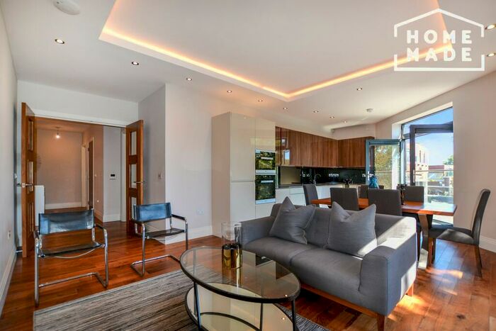 3 Bedroom Apartment To Rent In Muswell Hill, London, N10